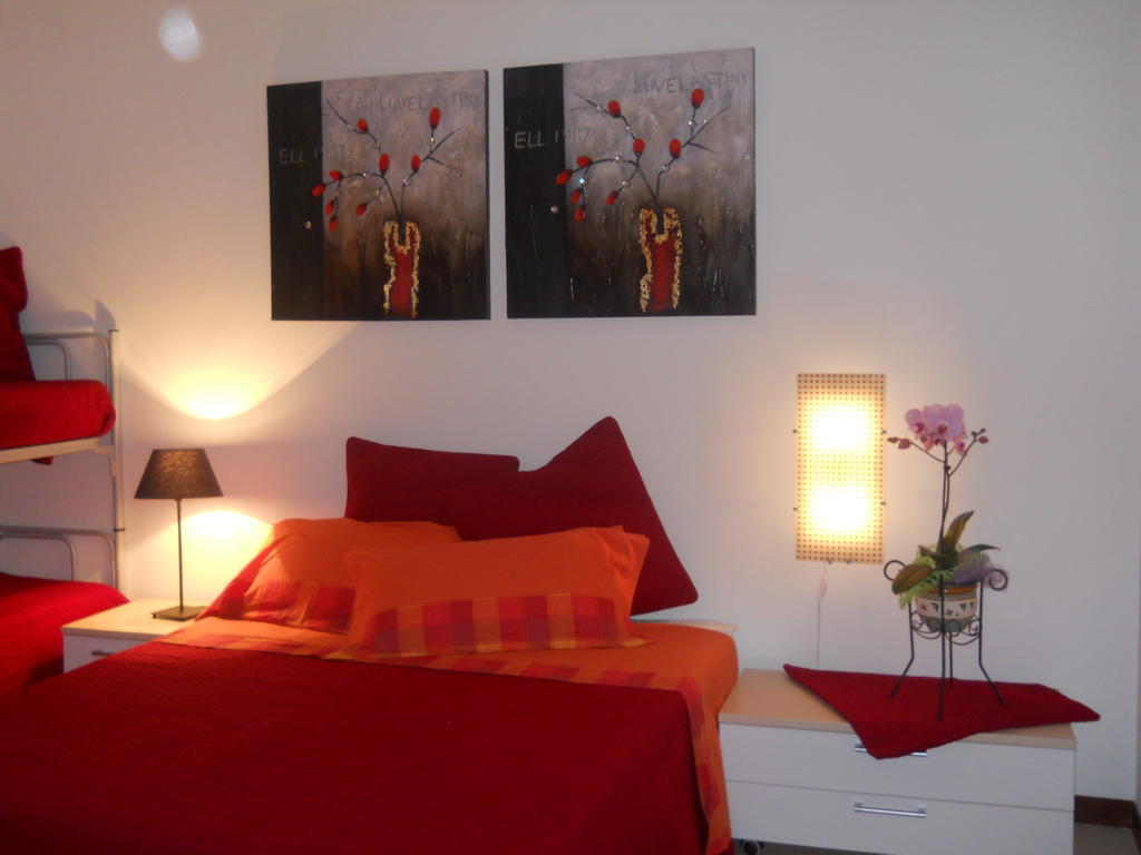 B&B Residenza Bianco Alle Grotte Di Castellana Castellana Grotte Room photo