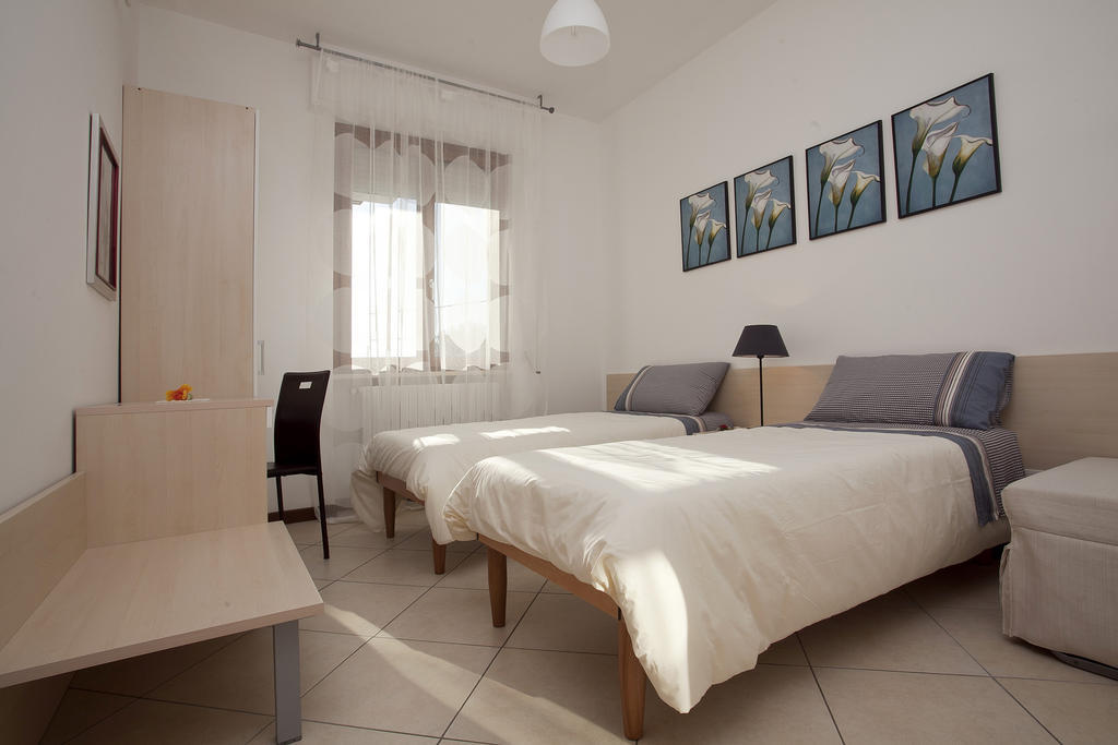 B&B Residenza Bianco Alle Grotte Di Castellana Castellana Grotte Room photo